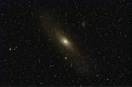 M31, 2013-12-19, 6x100sec, APO65Q, QHY8.jpg